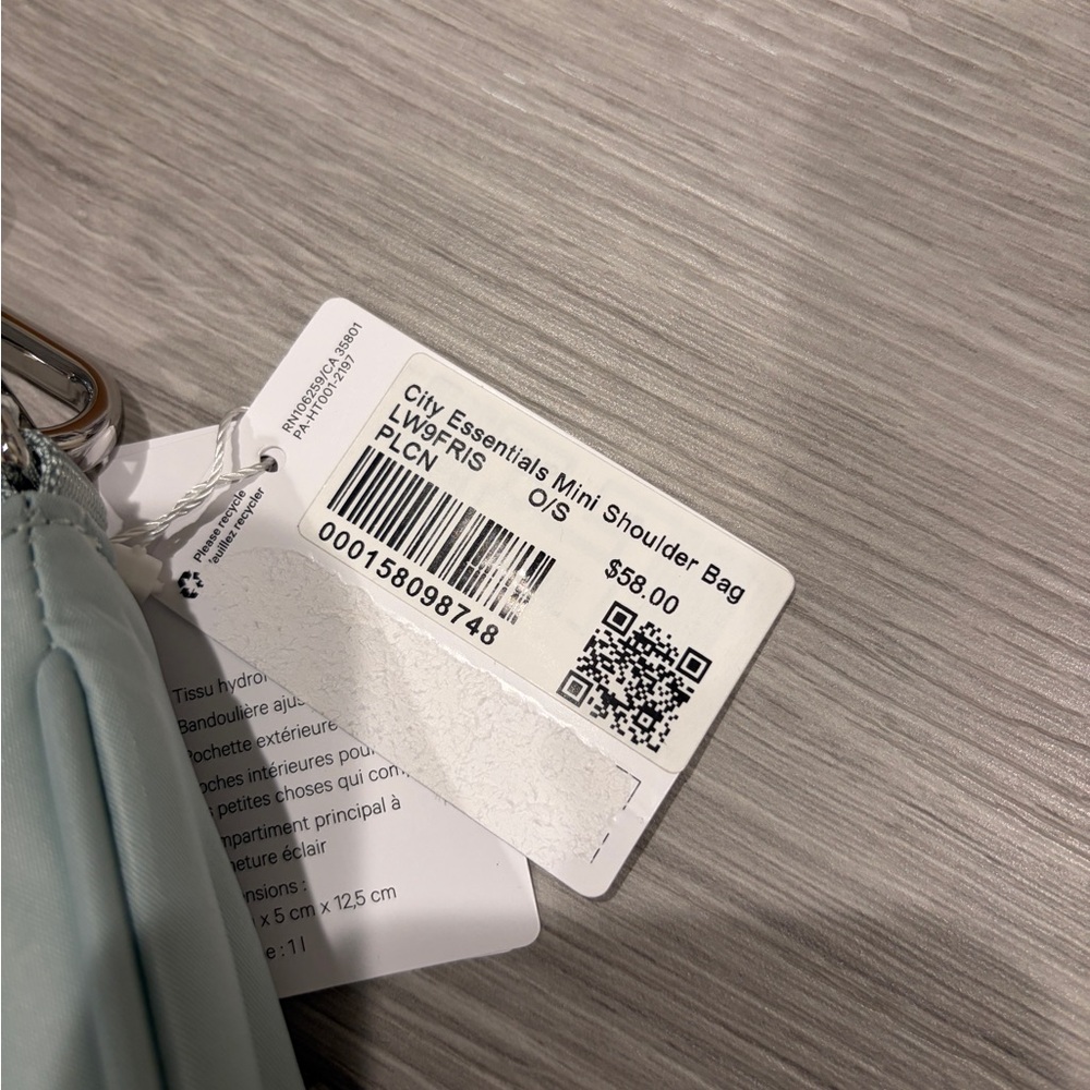 lululemon city essential mini bag - Picture 2 of 4